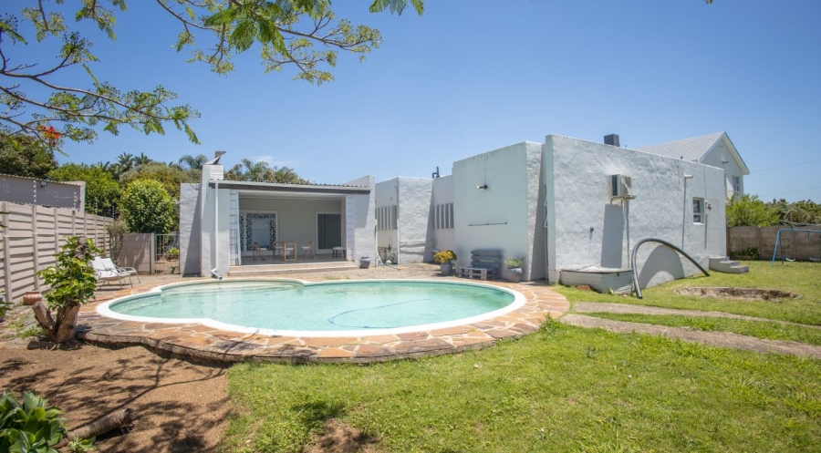 4 Bedroom Property for Sale in Beacon Bay Eastern Cape